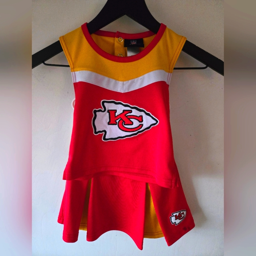 Kansas City Chiefs Spirit Two-Piece Cheerleader Set Size 3T